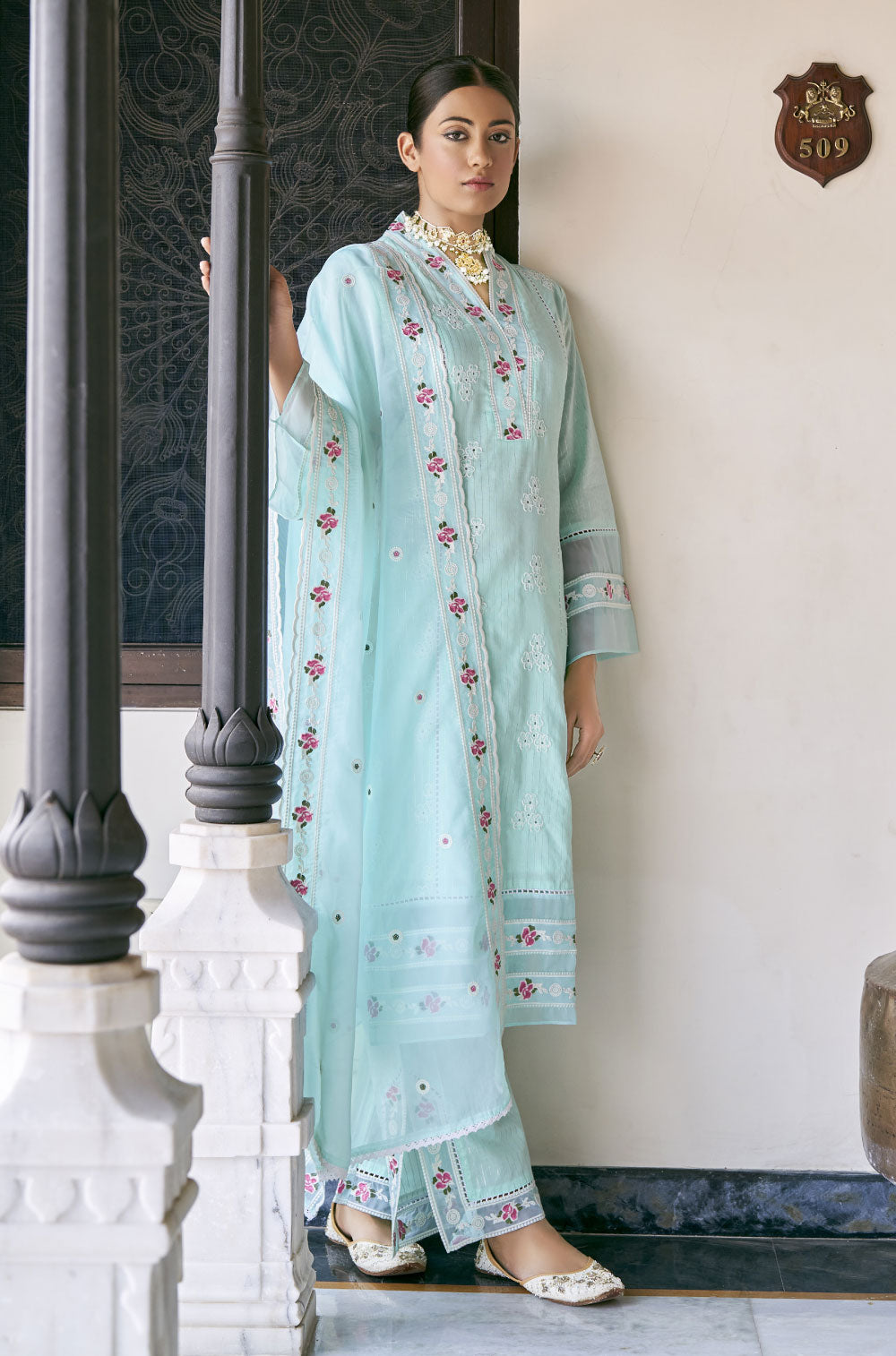 Aqua Cotton Kurta 3-piece Set with Exquisite Chikankari & Embroidery