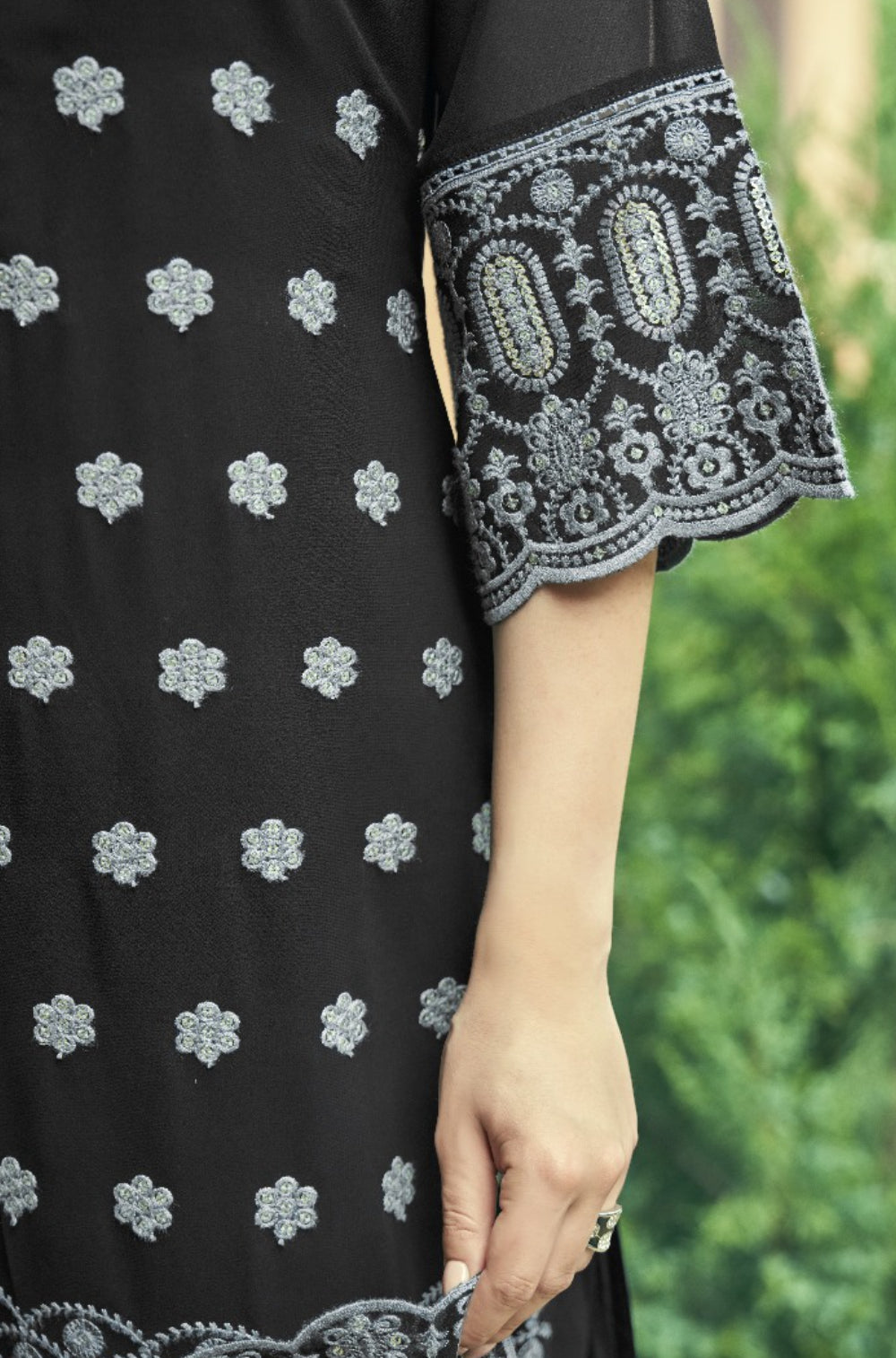 Black Georgette 3-Piece Kurta Set with Cotton Lining and Embroidered Charm