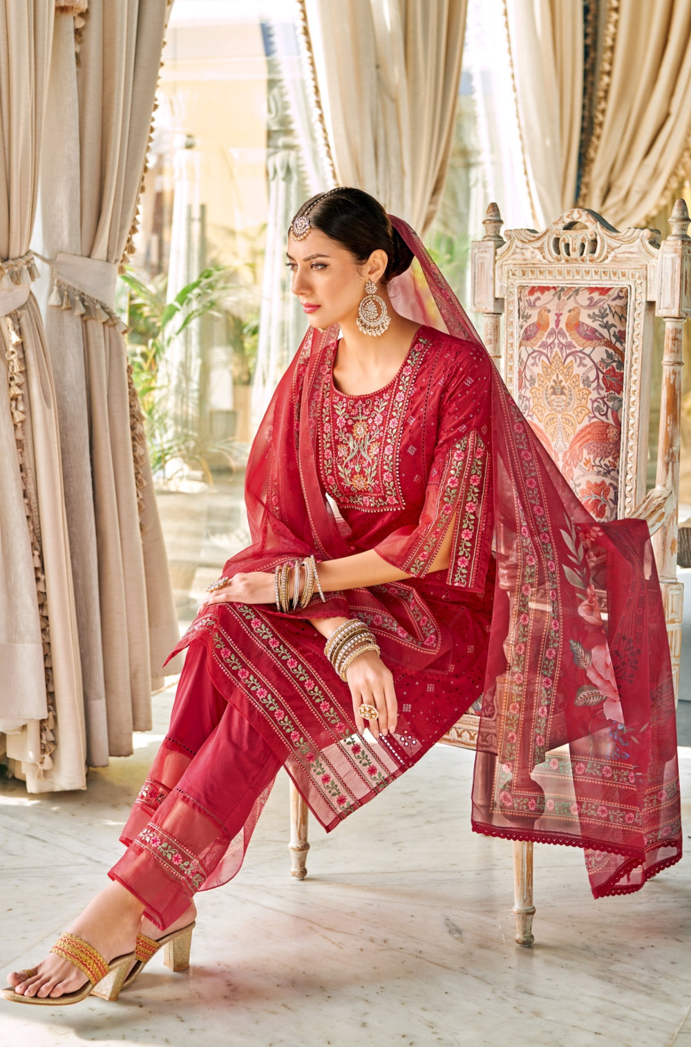 Maroon Chikankari 3-Piece Kurta Set with Luxe Cotton & Exquisite Embroidery