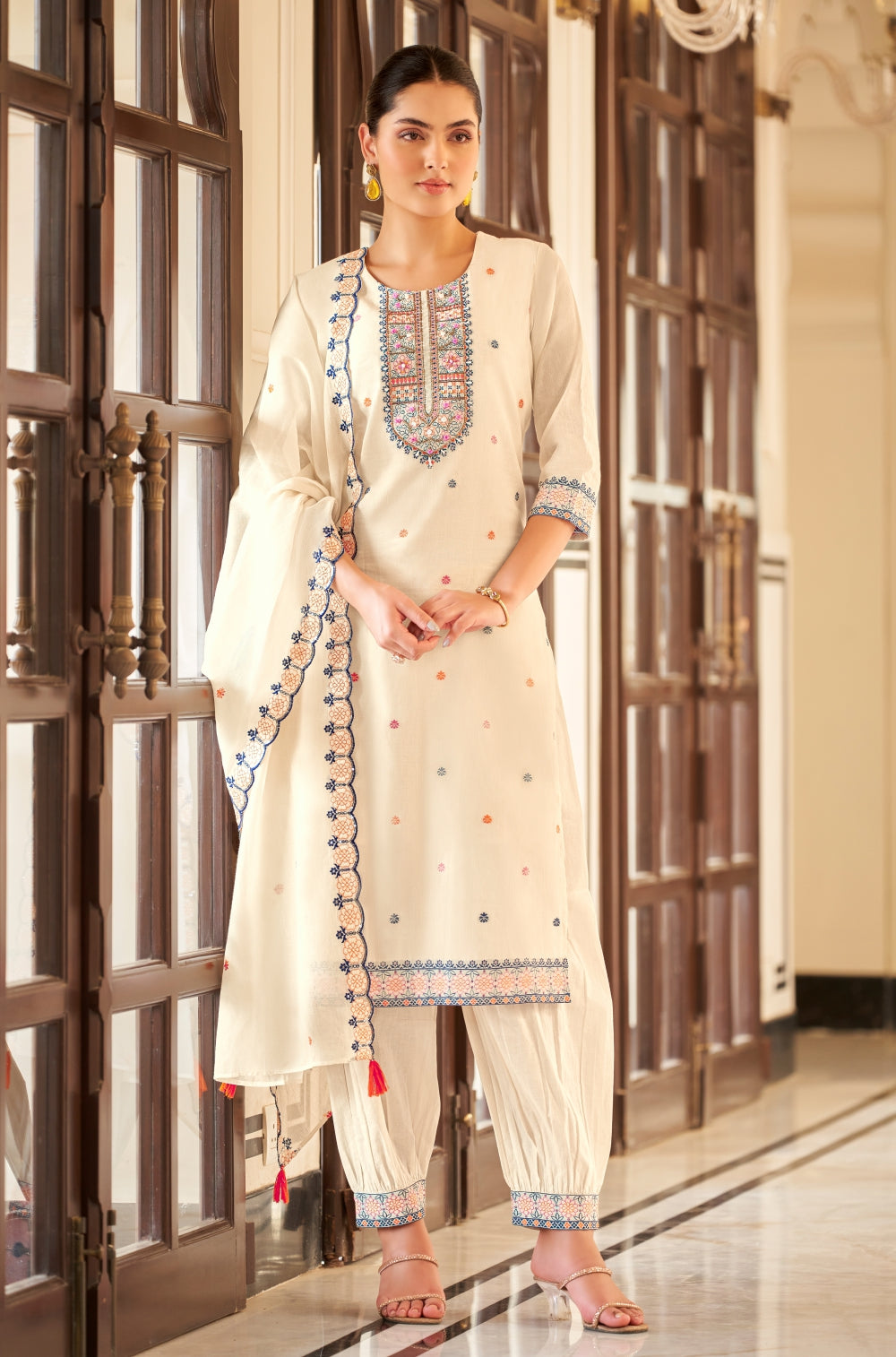 Off-White Embroidered 3-Piece Kurta Set with Afghani Shalwar & Hand-Embroidered Charm