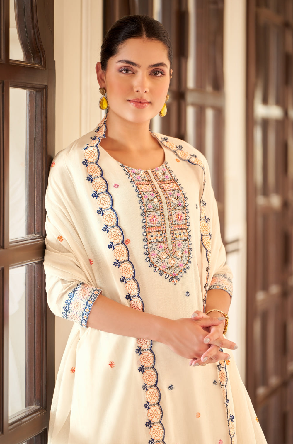 Off-White Embroidered 3-Piece Kurta Set with Afghani Shalwar & Hand-Embroidered Charm