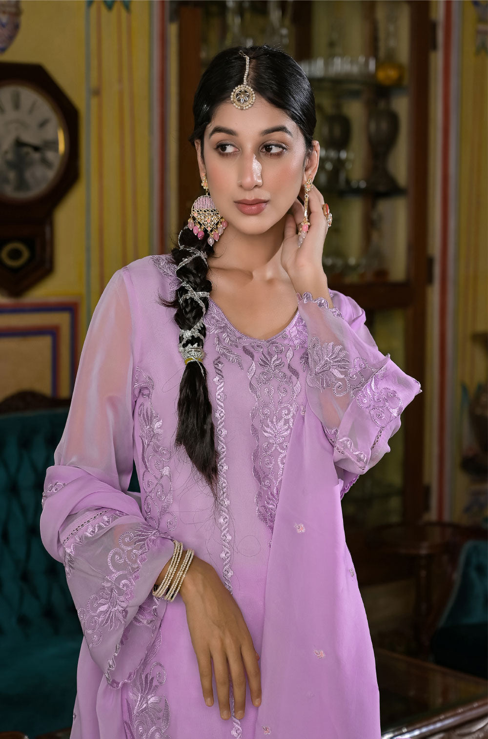 Exquisite Lavender Organza Kurta 3-piece Set with Cutwork Embroidery