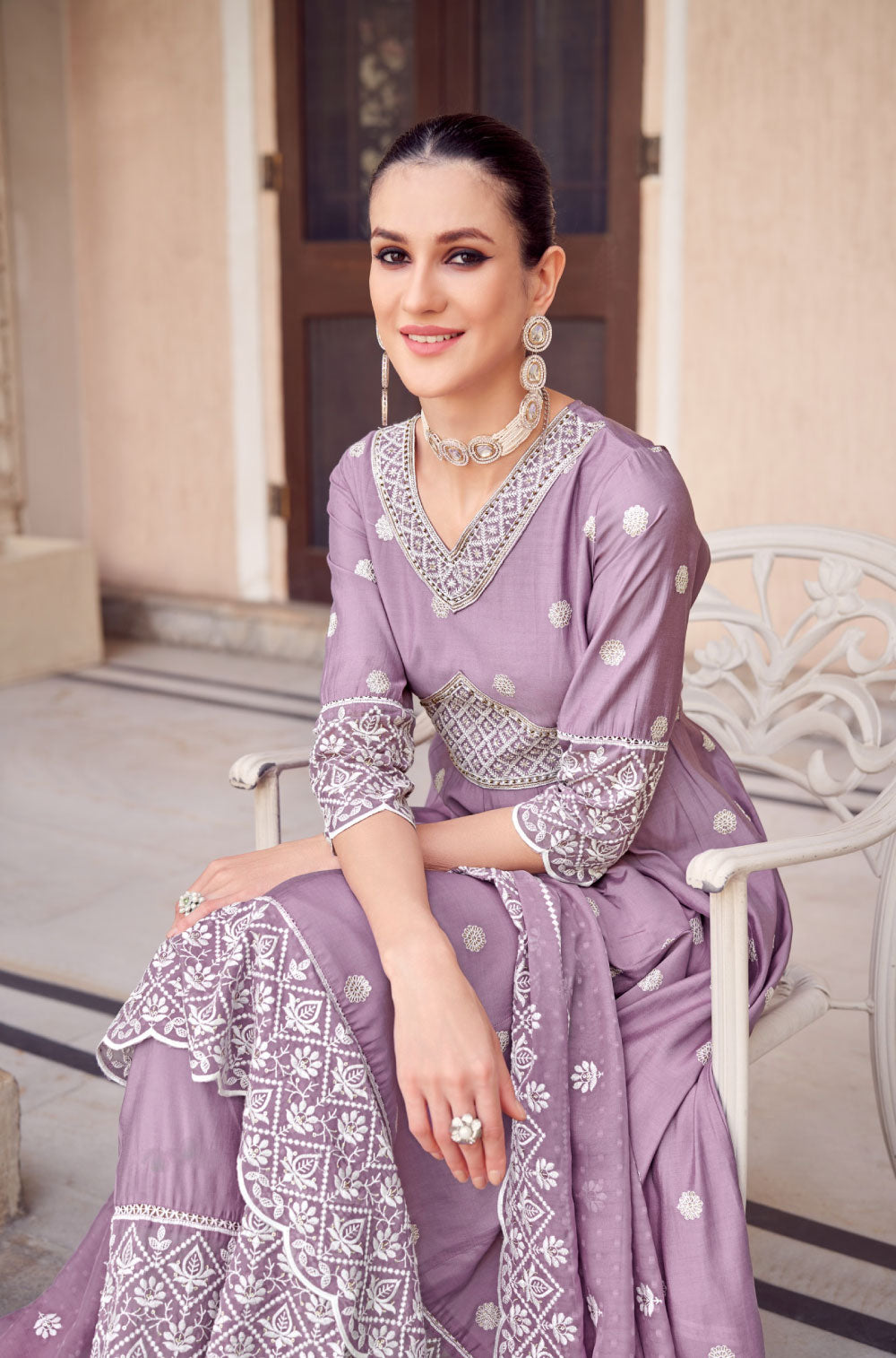 Exquisite Embroidered 3 pcs Anarkali Set in Shimmering Lilac with heavy work organza dupatta